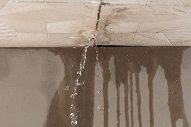 Professional Water Extraction technician working in Hilliard, OH